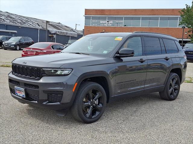 2022 Jeep Grand Cherokee L Altitude 4x4 2022 Jeep Grand Cherokee L Altitude 4x4