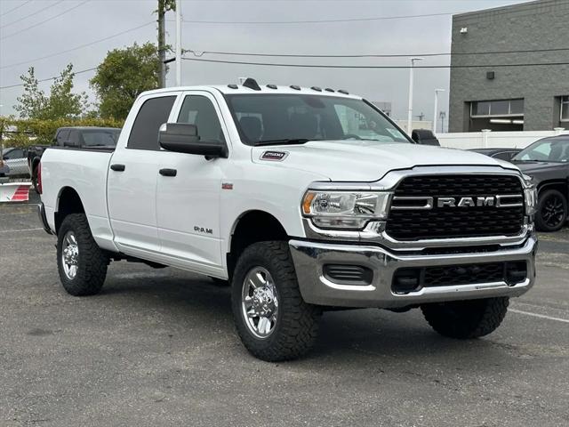 2022 RAM 2500 Tradesman Crew Cab 4x4 64 Box