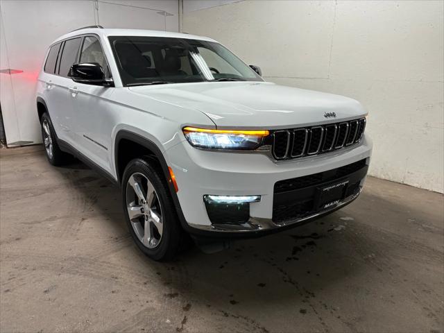 2022 Jeep Grand Cherokee L Limited 4x4 for sale in Johnstown, NY