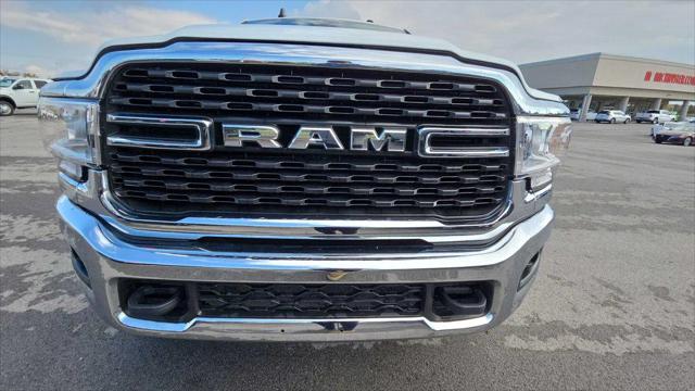 2024 RAM 2500 Big Horn Crew Cab 4x4 64 Box 2024 RAM 2500 Big Horn Crew Cab 4x4 64 Box