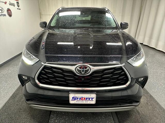 2022 Toyota Highlander Platinum 2022 Toyota Highlander Platinum