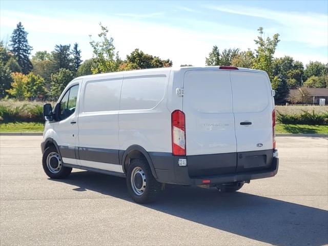 2017 Ford Transit-150 Base