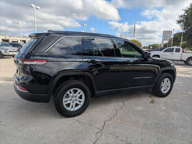 2025 Jeep Grand Cherokee Laredo 4x4