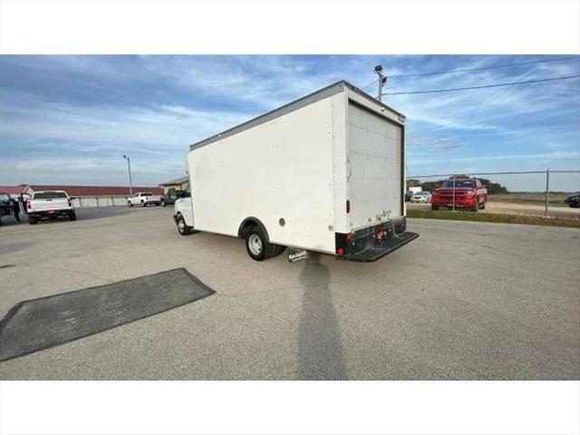 2022 Chevrolet Express Cutaway Work Van