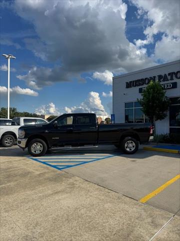 2022 RAM 3500 Tradesman Crew Cab 4x4 8 Box 2022 RAM 3500 Tradesman Crew Cab 4x4 8 Box