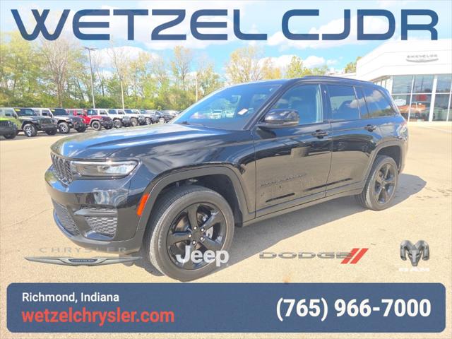 2022 Jeep Grand Cherokee Altitude 4x4 2022 Jeep Grand Cherokee Altitude 4x4
