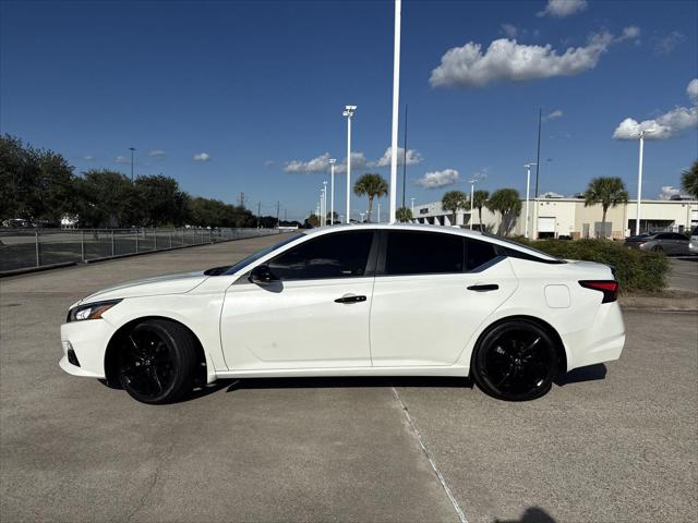 2022 Nissan Altima SR FWD