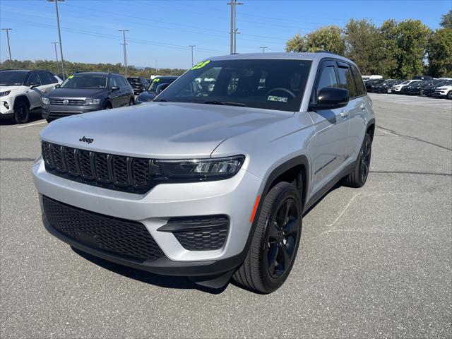 2023 Jeep Grand Cherokee Altitude 4x4