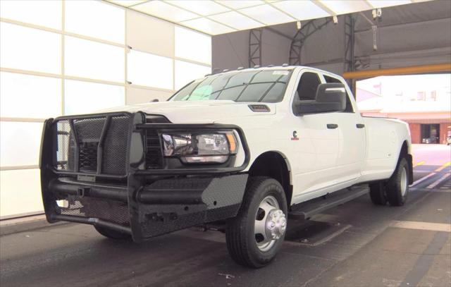 2024 RAM 3500 Tradesman Crew Cab 4x4 8 Box