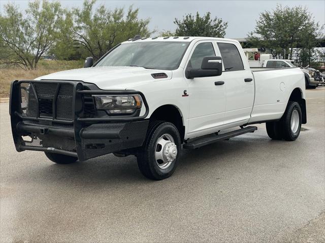2024 RAM 3500 Tradesman Crew Cab 4x4 8 Box