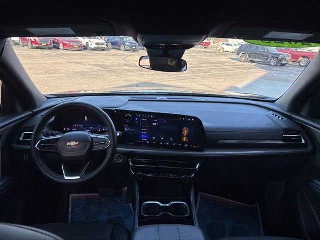 2025 Chevrolet Traverse AWD LT