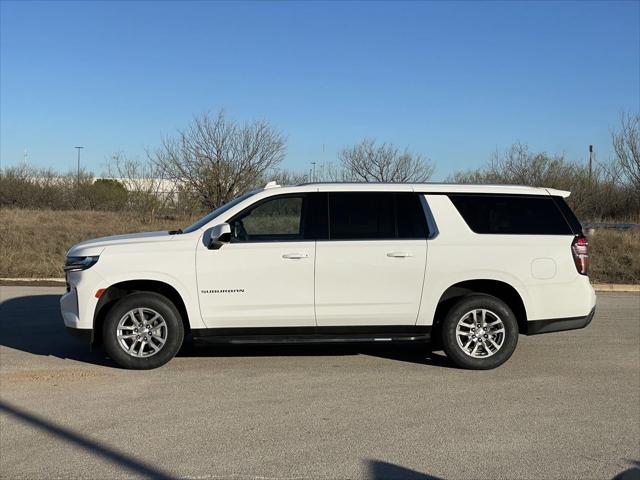 2023 Chevrolet Suburban 2WD LT
