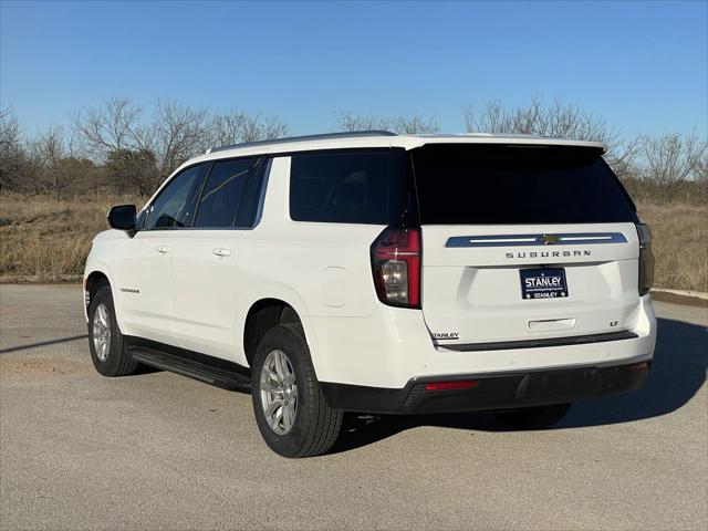 2023 Chevrolet Suburban 2WD LT