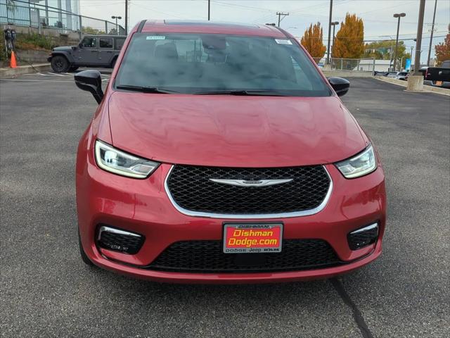 2026 Chrysler Pacifica Select AWD