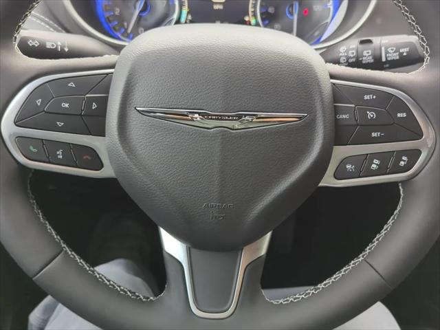 2026 Chrysler Pacifica Select AWD