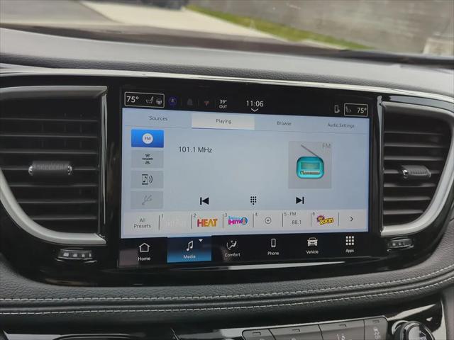 2026 Chrysler Pacifica Select AWD