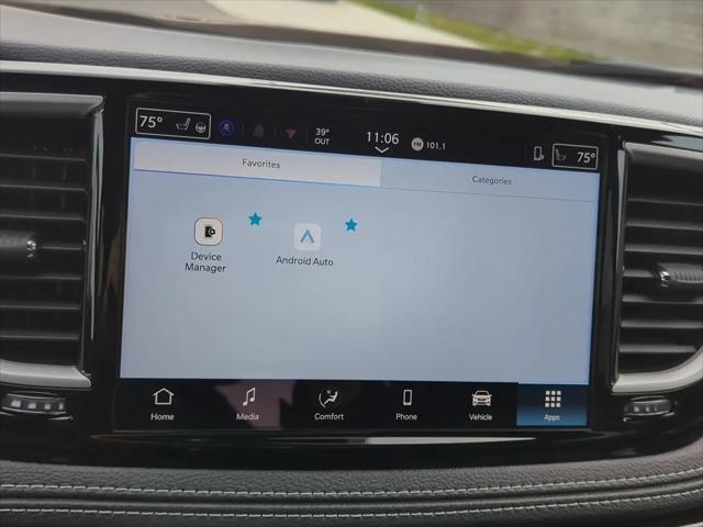 2026 Chrysler Pacifica Select AWD