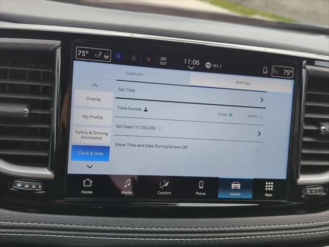 2026 Chrysler Pacifica Select AWD