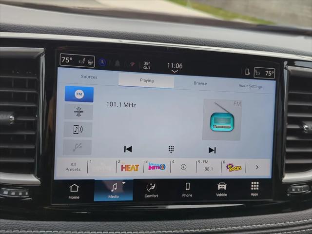 2026 Chrysler Pacifica Select AWD