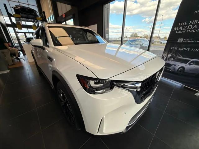 2025 Mazda X-90 Premium Plus Package