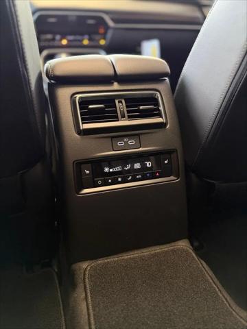 2025 Mazda X-90 Premium Plus Package