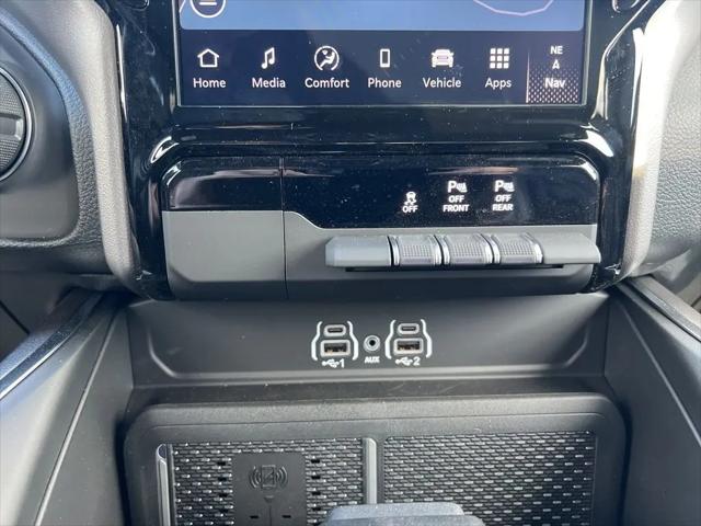 2026 Ram 1500 Big Horn Crew Cab 4x4 5'7" Box