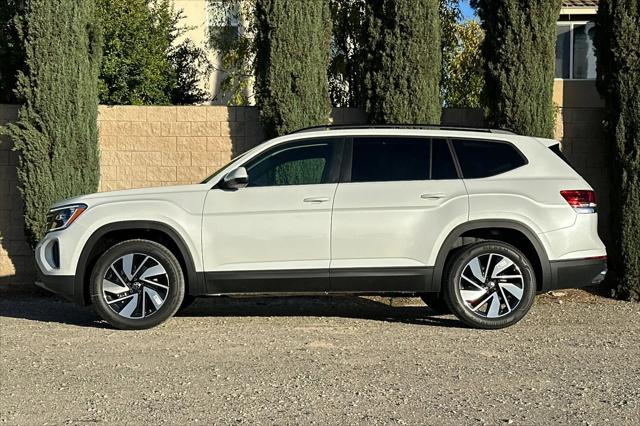 2026 Volkswagen Atlas SE with Technology