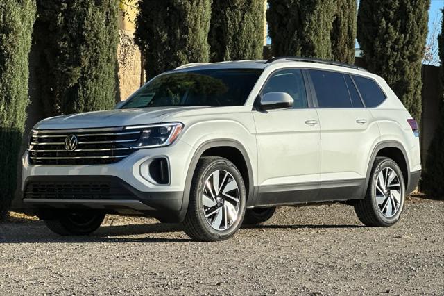 2026 Volkswagen Atlas SE with Technology