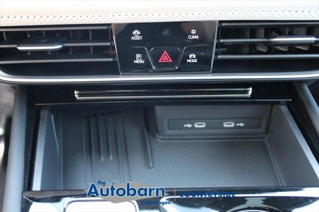 2026 Volkswagen Atlas Cross Sport SEL Premium R-Line