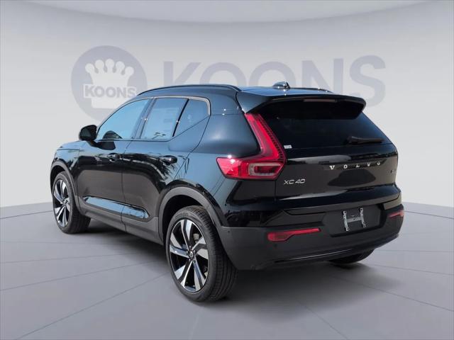 2026 Volvo XC40 Ultra, B5 AWD Gas (mild hybrid), Dark