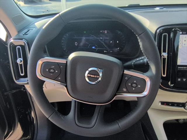 2026 Volvo XC40 Ultra, B5 AWD Gas (mild hybrid), Dark