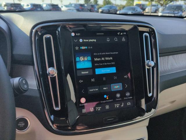 2026 Volvo XC40 Ultra, B5 AWD Gas (mild hybrid), Dark