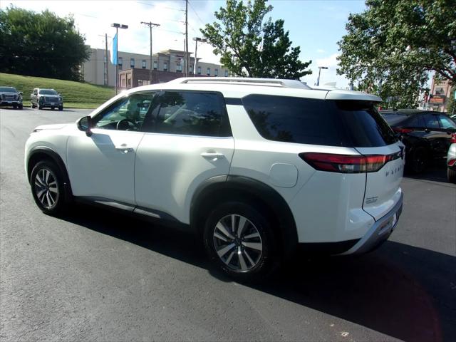 2024 Nissan Pathfinder SL 4WD