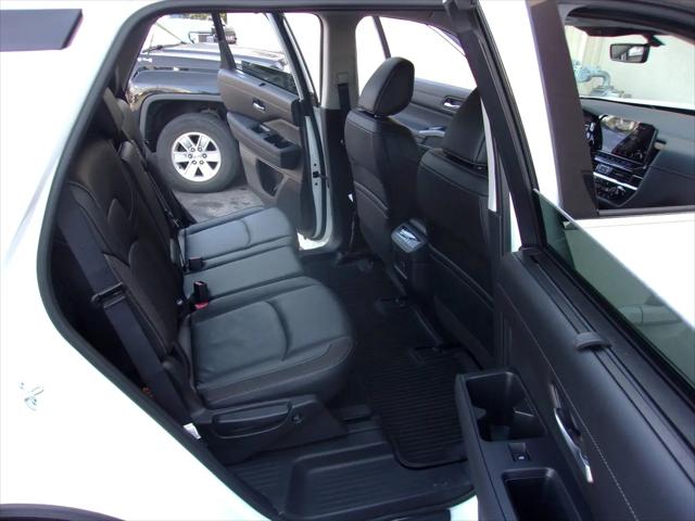 2024 Nissan Pathfinder SL 4WD