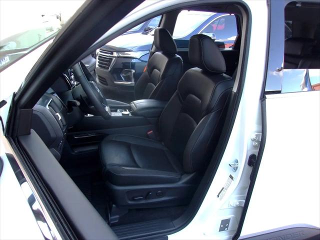 2024 Nissan Pathfinder SL 4WD