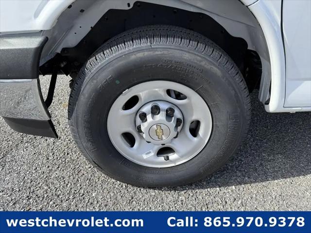 2025 Chevrolet Express Cutaway Work Van