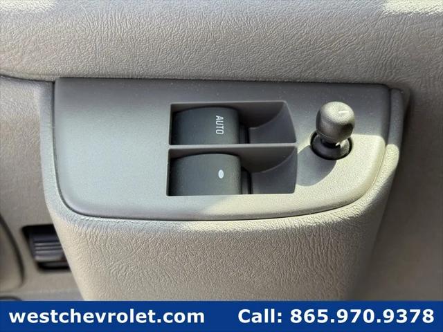 2025 Chevrolet Express Cutaway Work Van