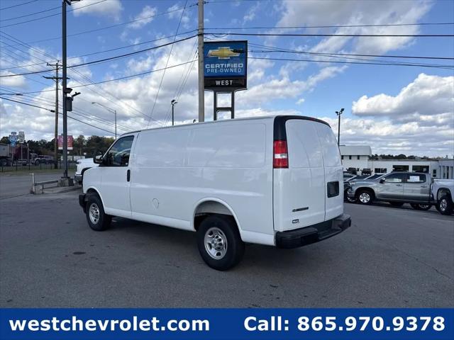 2025 Chevrolet Express Cargo Van RWD 2500 Regular Wheelbase WT