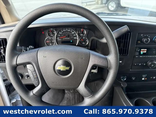 2025 Chevrolet Express Cargo Van RWD 2500 Regular Wheelbase WT
