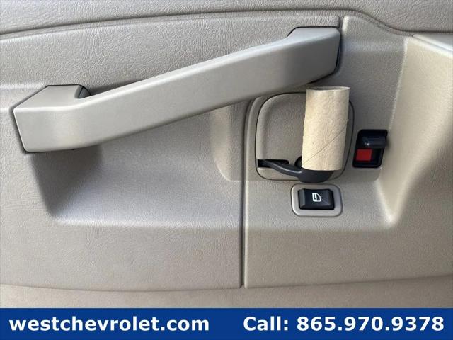 2025 Chevrolet Express Cargo Van RWD 2500 Regular Wheelbase WT