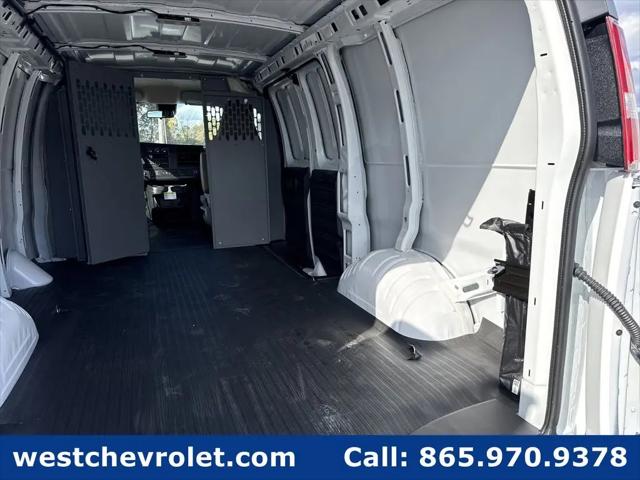 2025 Chevrolet Express Cargo Van RWD 2500 Regular Wheelbase WT