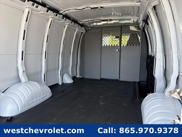 2025 Chevrolet Express Cargo Van RWD 2500 Regular Wheelbase WT