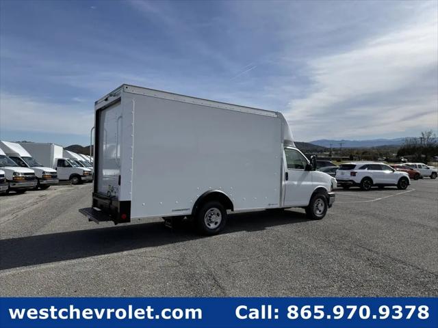 2025 Chevrolet Express Cutaway Work Van