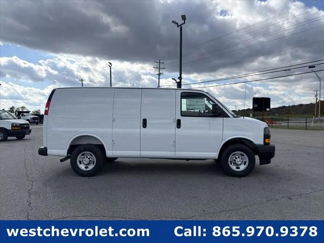 2025 Chevrolet Express Cargo Van RWD 2500 Regular Wheelbase WT