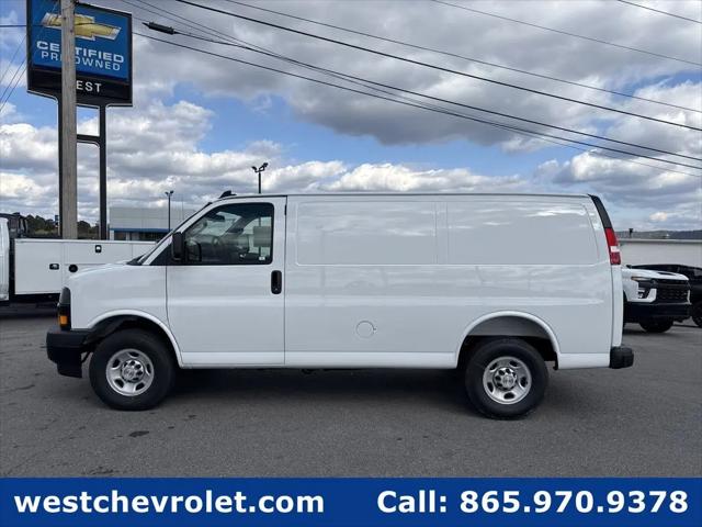 2025 Chevrolet Express Cargo Van RWD 2500 Regular Wheelbase WT