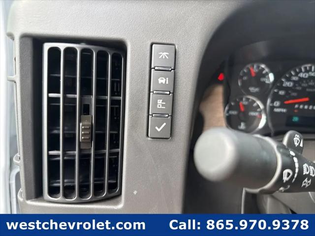 2025 Chevrolet Express Cargo Van RWD 2500 Regular Wheelbase WT