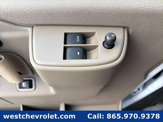 2025 Chevrolet Express Cargo Van RWD 2500 Regular Wheelbase WT
