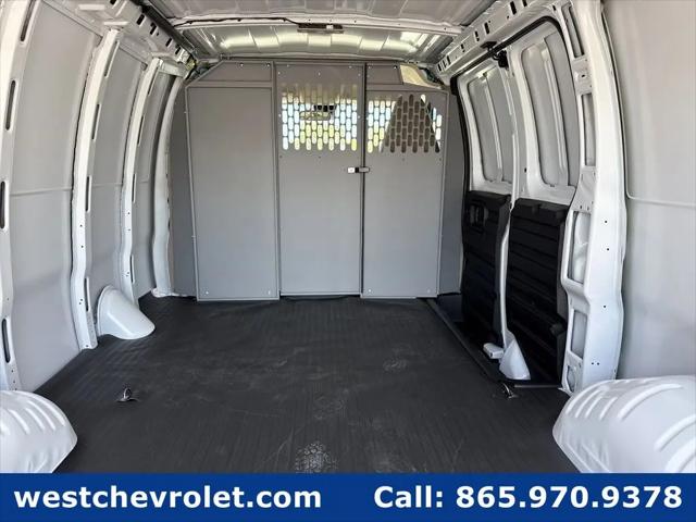 2025 Chevrolet Express Cargo Van RWD 2500 Regular Wheelbase WT