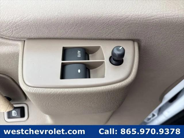 2025 Chevrolet Express Cargo Van RWD 2500 Regular Wheelbase WT