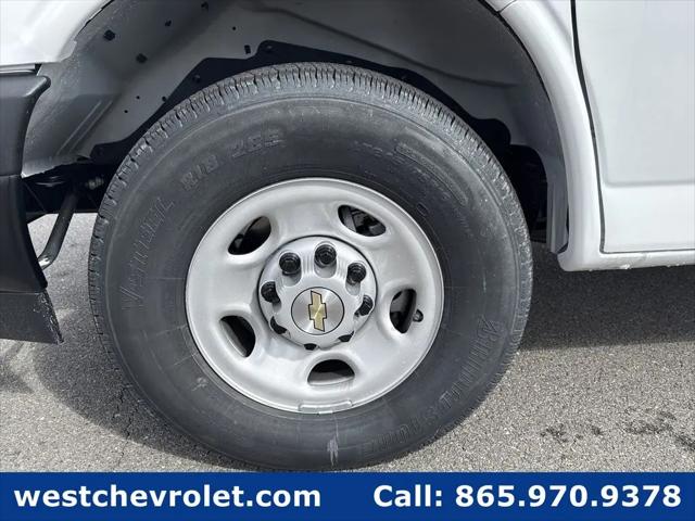 2025 Chevrolet Express Cargo Van RWD 2500 Regular Wheelbase WT